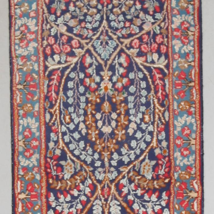 MATTA, Kirman, ca 293 x 75 cm.