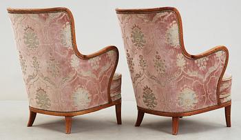 FÅTÖLJER, ett par, "Patronen", Carl Malmsten, omkring 1900-talets mitt.