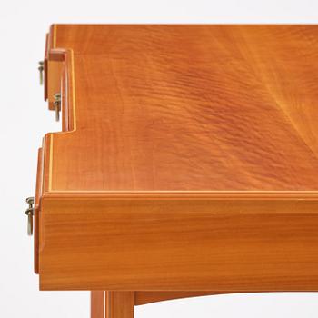 Josef Frank, skrivbord, "Schatullskrivbordet", modell 1022, Firma Svenskt Tenn, efter 1985.