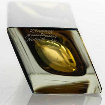 KAJ FRANCK, VASER, 3 st, "Prisma", glas. Signerade K Franck Nuutajärvi Notsjö -64/-68/-69.