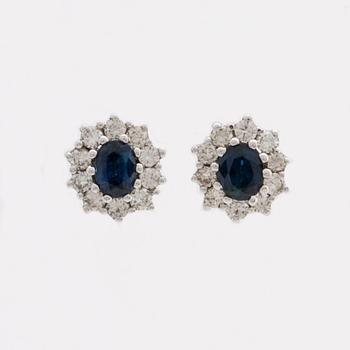 EARRINGS 18k whitegold w sapphires approx 4 x 3 mm and brilliant-cut diamonds approx 0,40 ct in total.