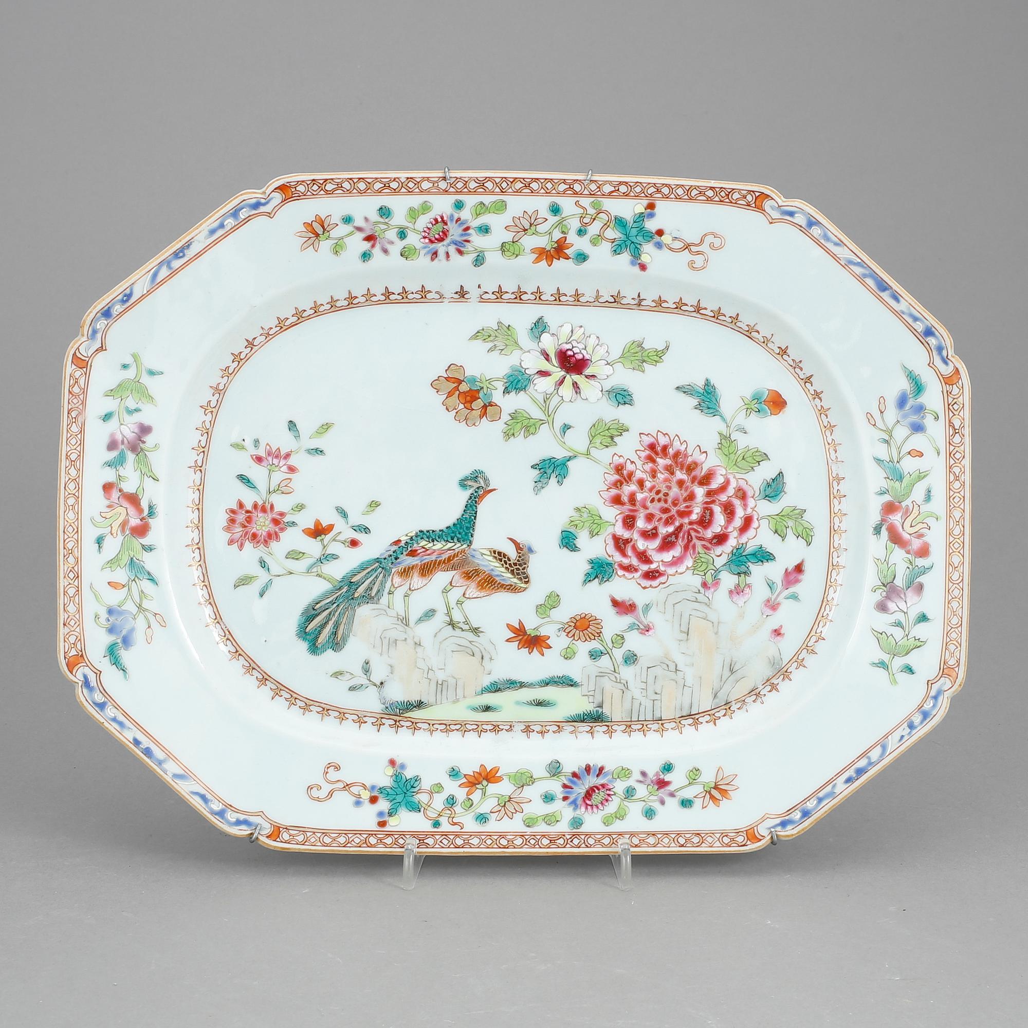 STEKFAT, porslin, Kina, Qianlong 1736-95.