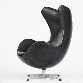 Arne Jacobsen, an "Egg" armchair, Fritz Hansen, Denmark, 1964.