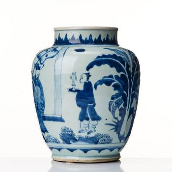 A blue and white Transtional jar, 17th Century.