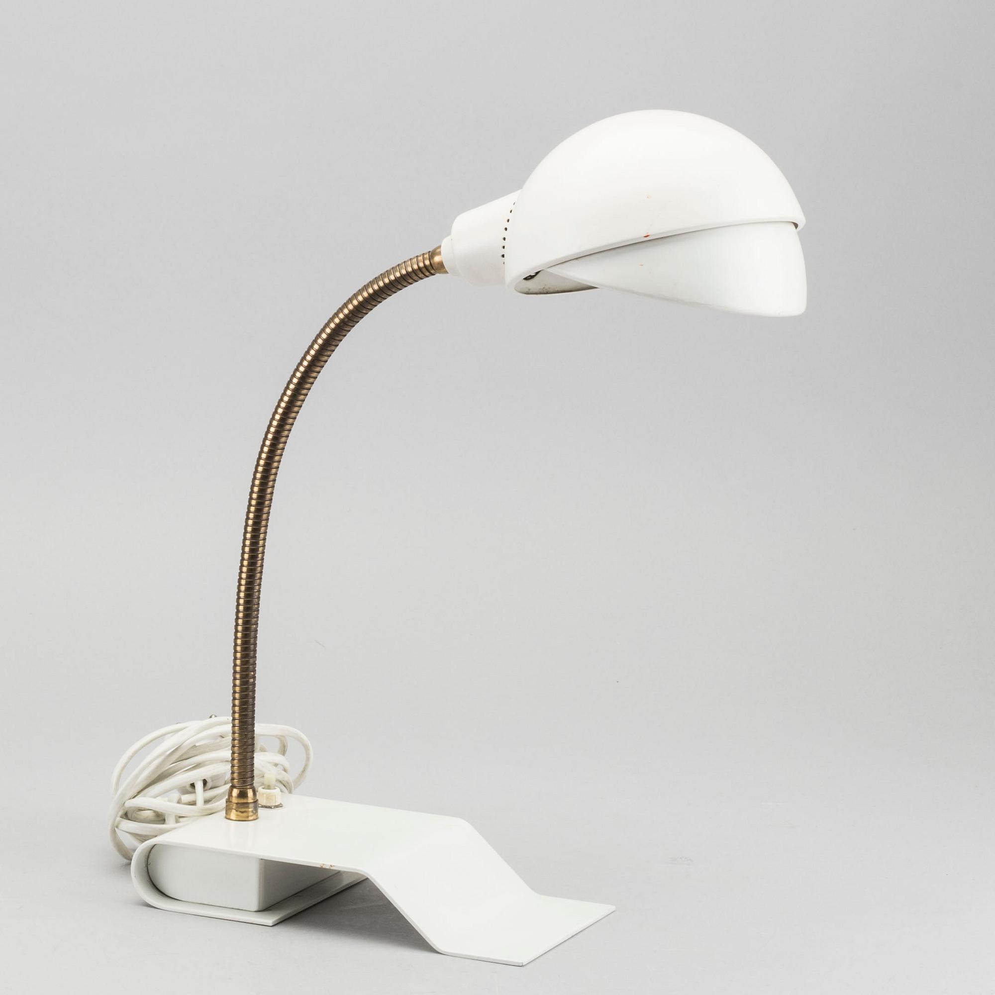 ALVAR AALTO,  TABLE LAMP, A 703. Manufactured by Valaistustyö. 1950s.