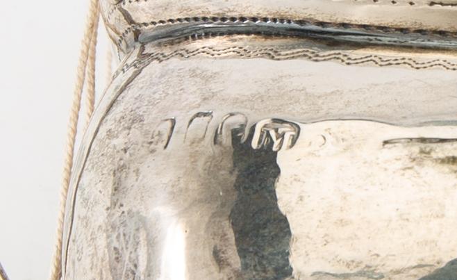 Sugar bowl silver England second half of the 19th century.