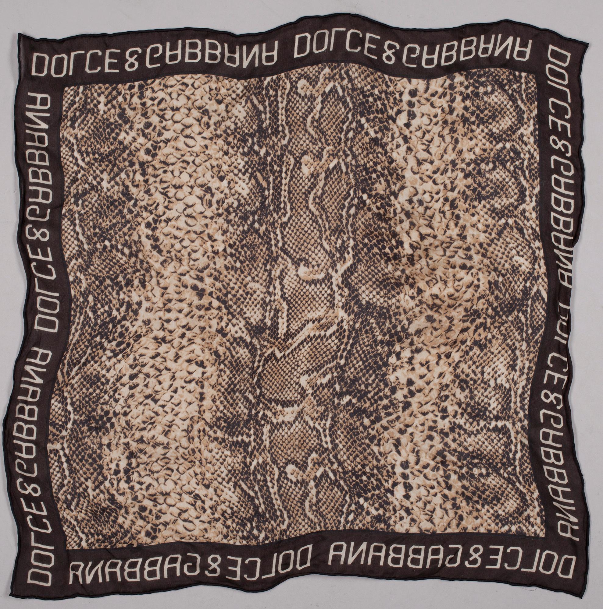 SCARF, Dolce & Gabbana.