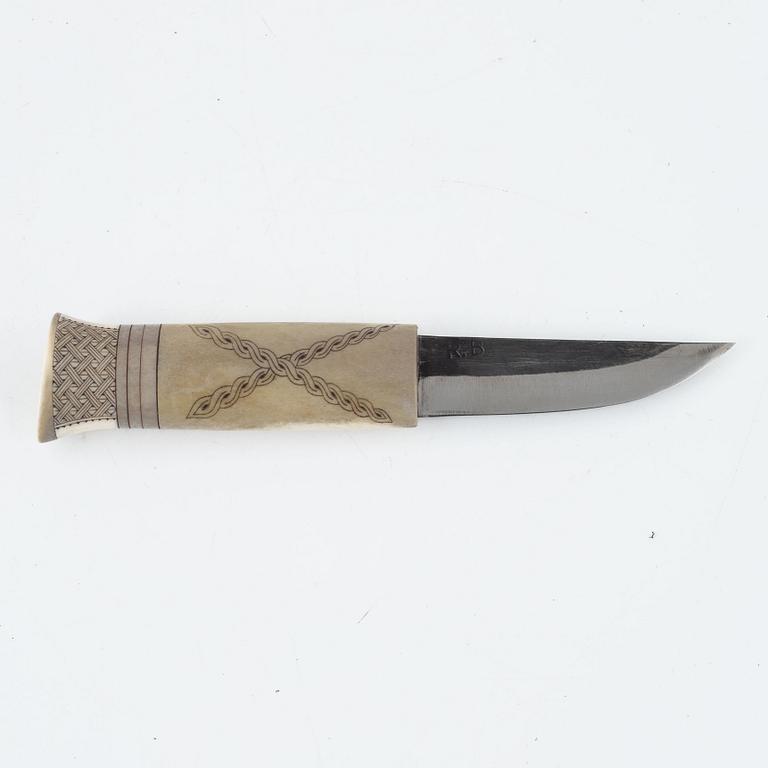 Per-Erik Nilsson, a reindeer hornknife, signed.
