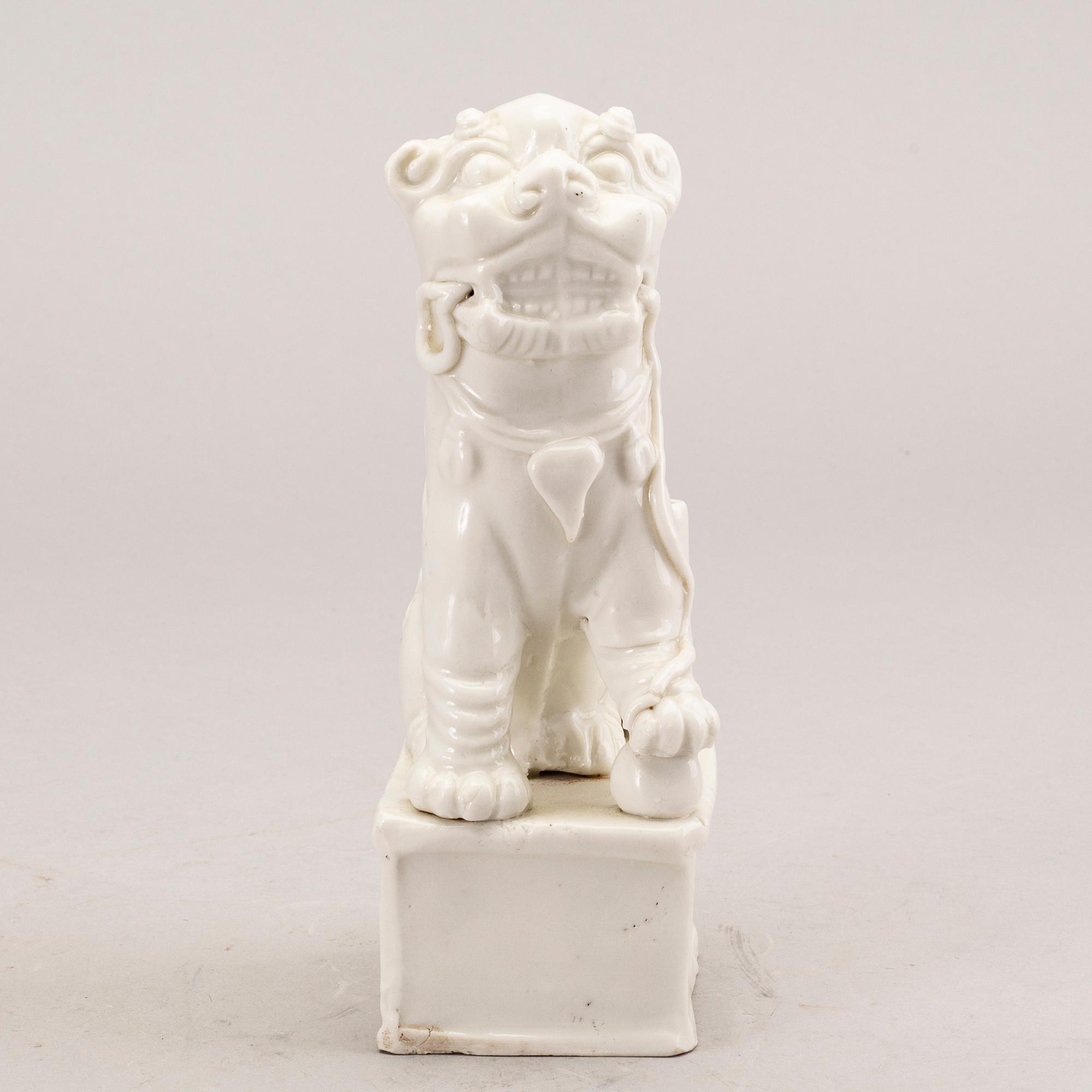 A Chinese blanc de chine joss stick holder, Qing dynasty, Kangxi (1662-1722).