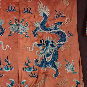 A Chinese embroidered silk robe, Qing dynasty, 19th Century.