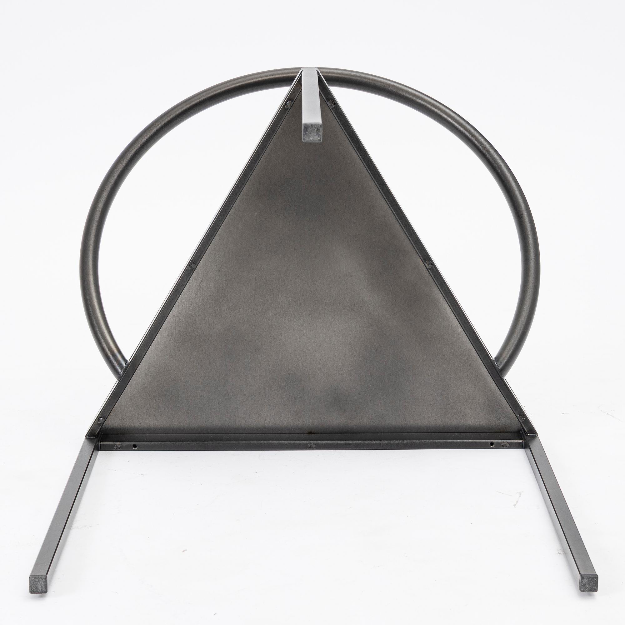 Per Holland Bastrup, "Triangolo Chair", FRAMA, Danmark.