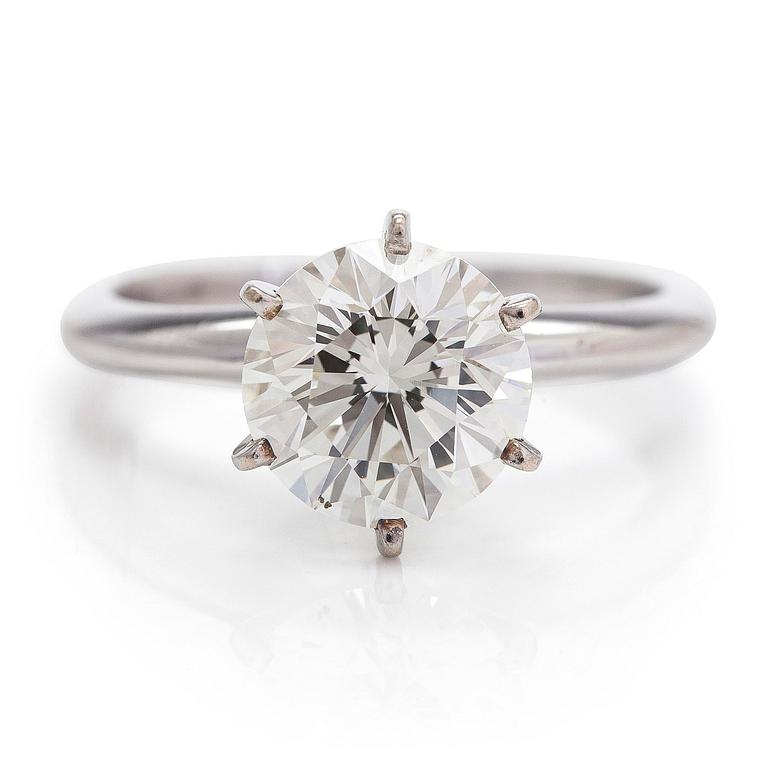 Ring, 14K white gold, set with a brilliant-cut diamond approximately 2.08 ct. Accompanied by EGL certificate.