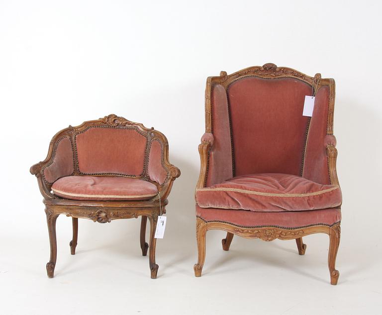 BERGÈRE och KARMSTOL, Louis XV-stil.