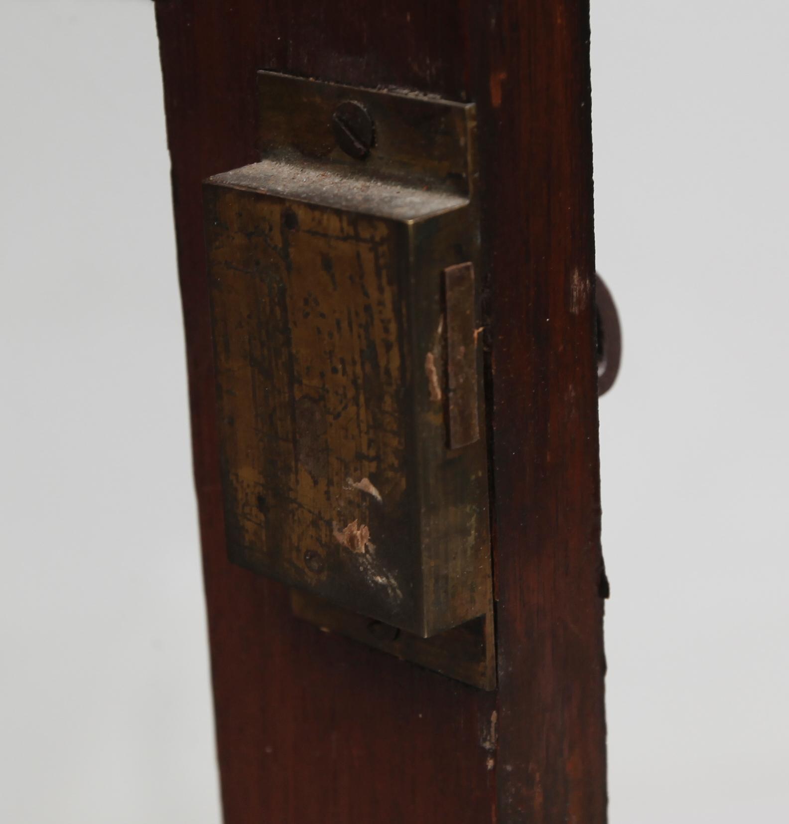 BOKSKÅP, England, 1900-talets första hälft.