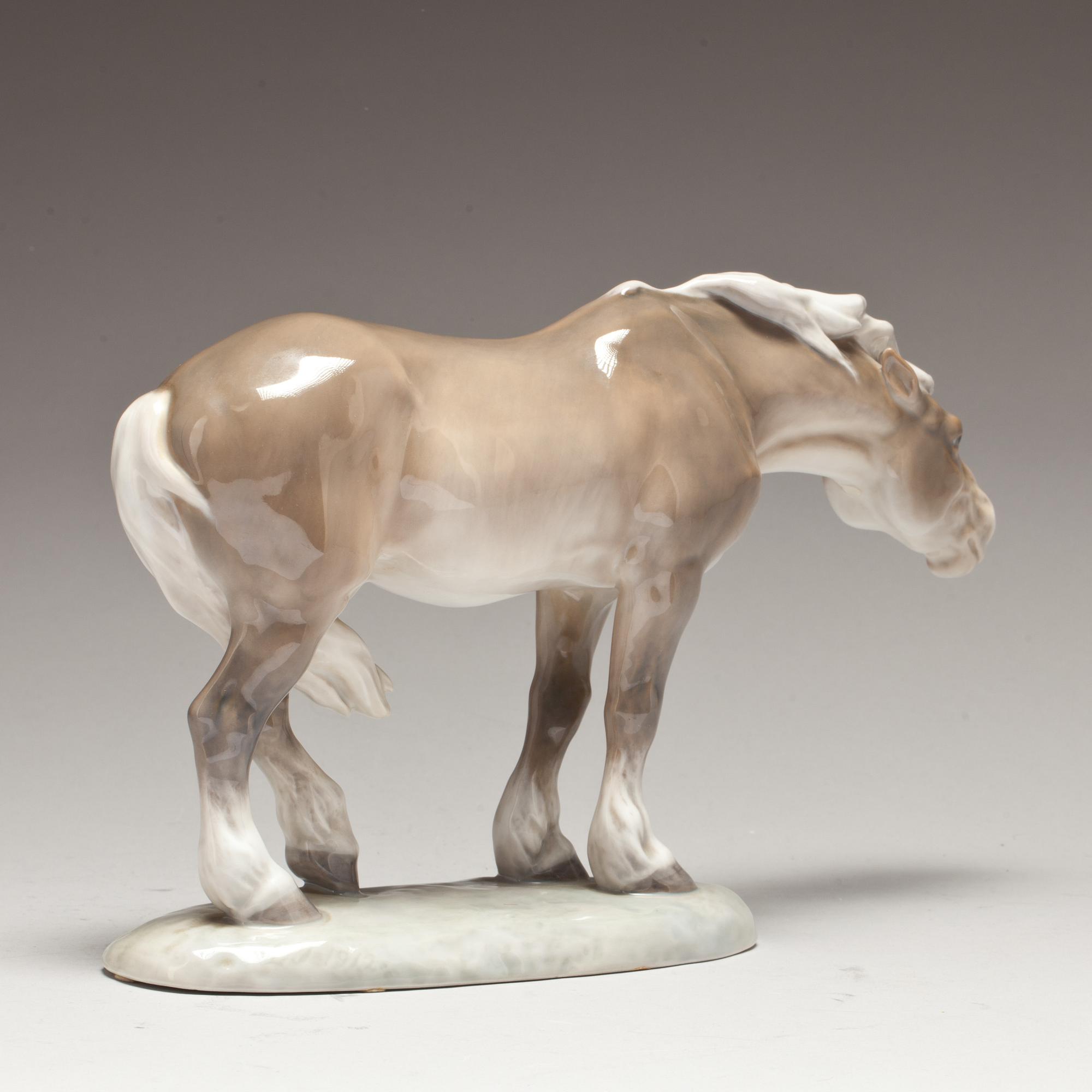 FIGURIN, porslin. Royal Copenhagen.