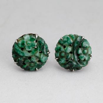 ÖRHÄNGEN, 1 par, silver, jade/nefrit, svenska stämplar 1945.