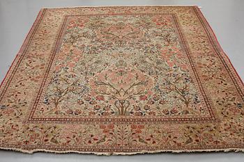 A CARPET, a semi-antique Kashan Dabir, ca 294 x 206 cm.