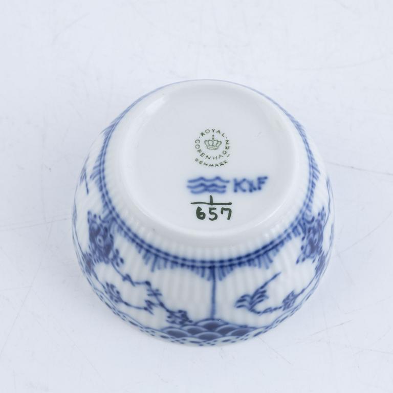 Service parts, 21 pieces, porcelain, "Musselmalet", full and half lace, Royal Copenhagen, Denmark.