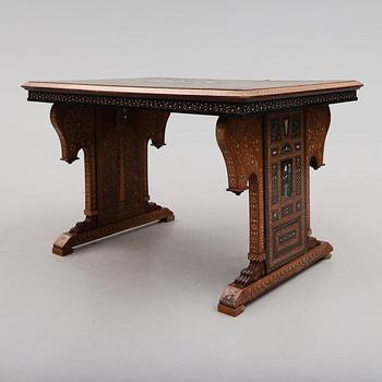 BORD, sydeuropa, 1900-talets början.