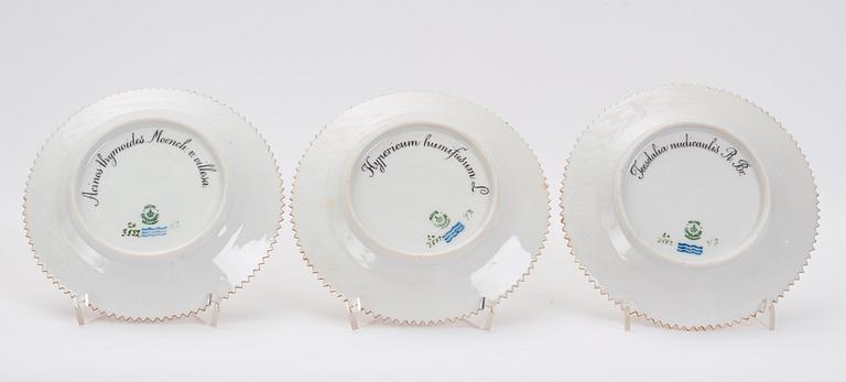 A Royal Copenhagen 'Flora Danica' part dinner service, Denmark, 20th Century.