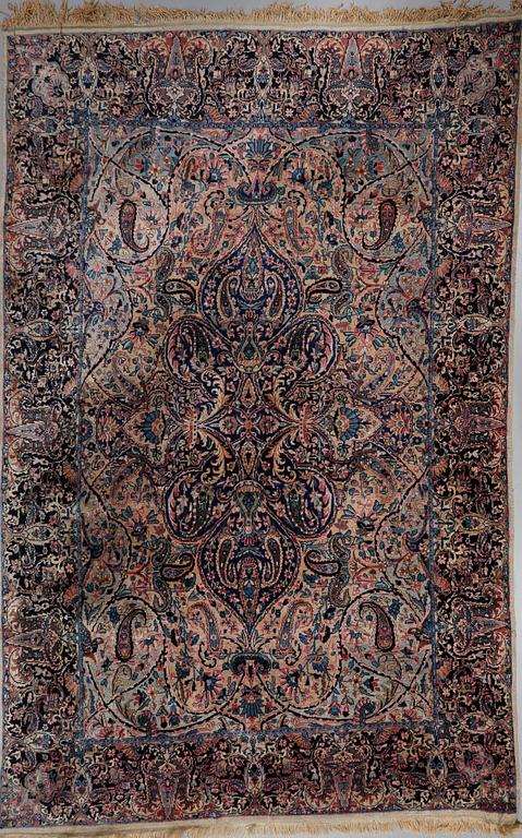 MATTA, Kirman, semiantik, 336 x 240 cm.