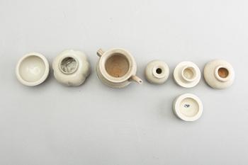 A group of pale celdaon glazed ceramics, presumably Yuan dynasty.