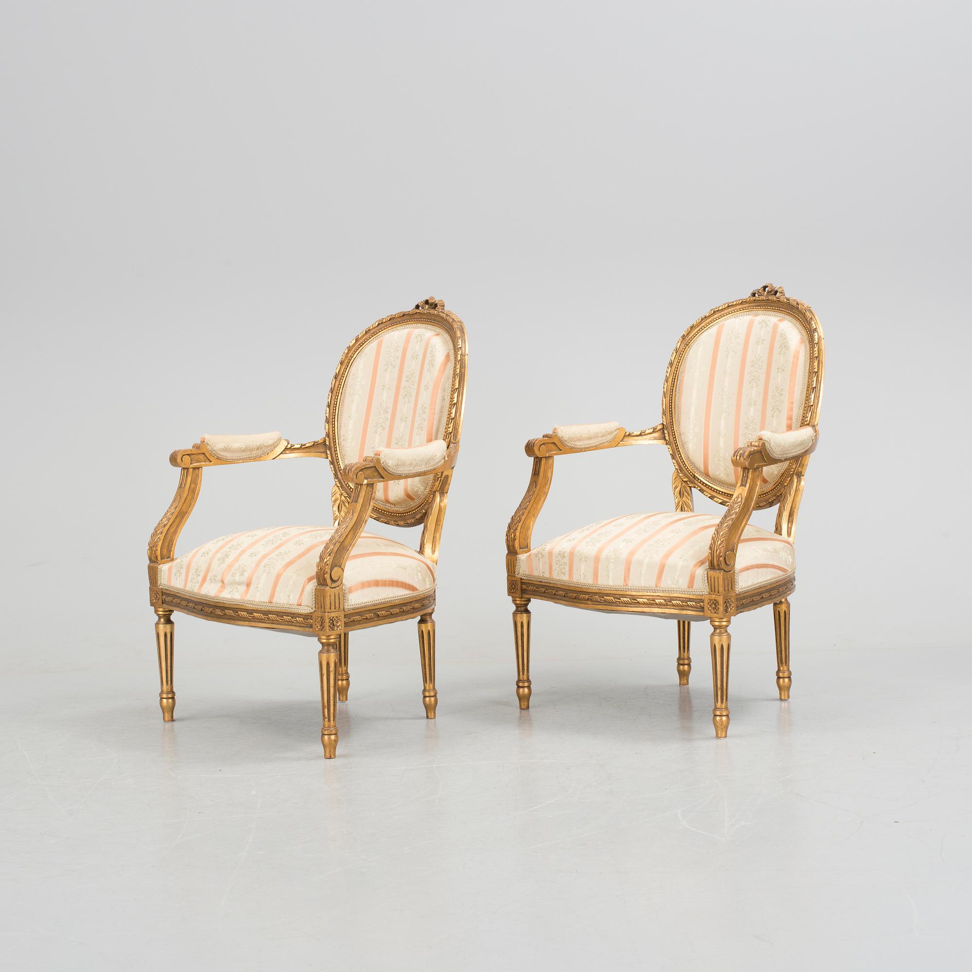 SALONGSGRUPP, 4 delar, Gustaviansk stil, 1900-talets början.