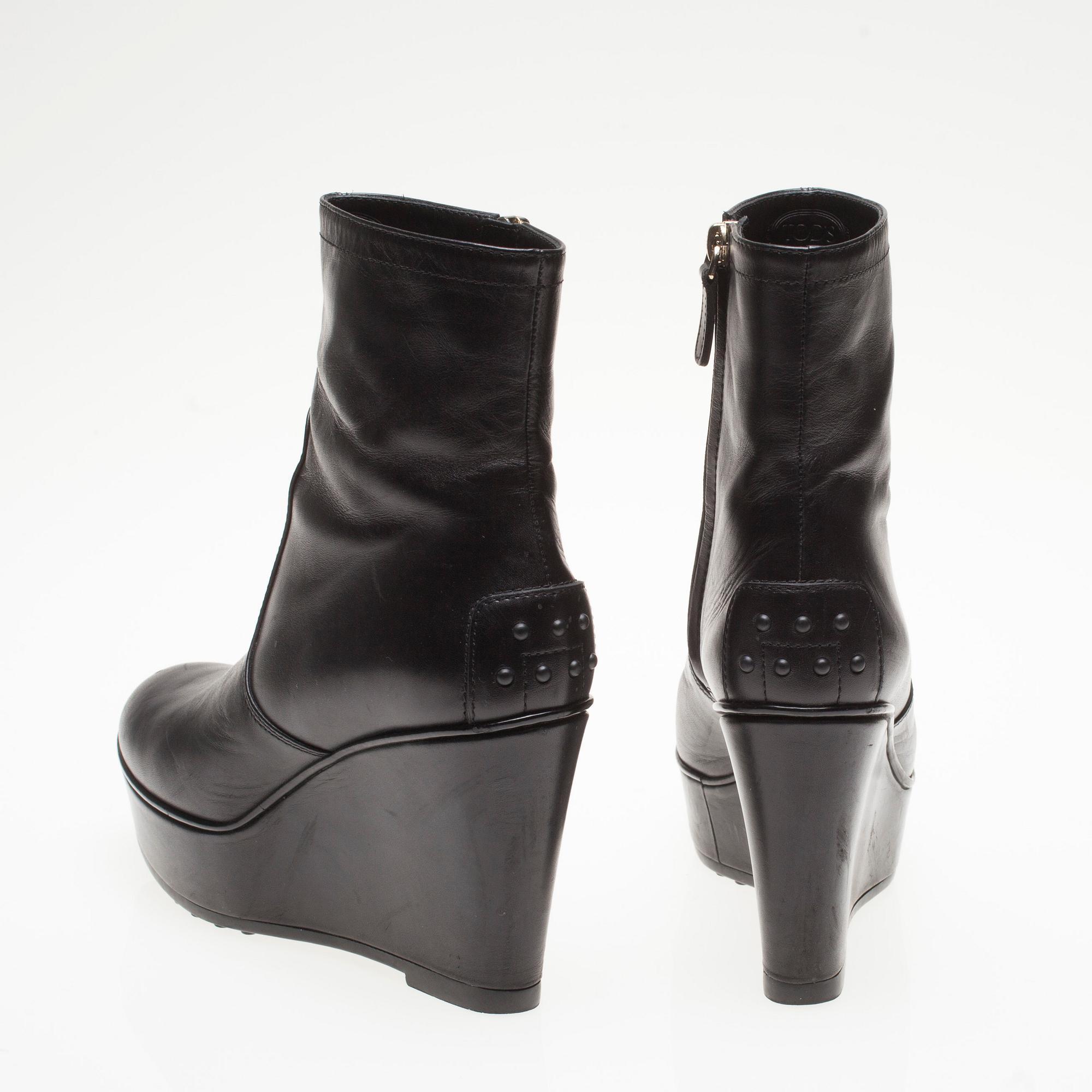 SKOR, Tod's.