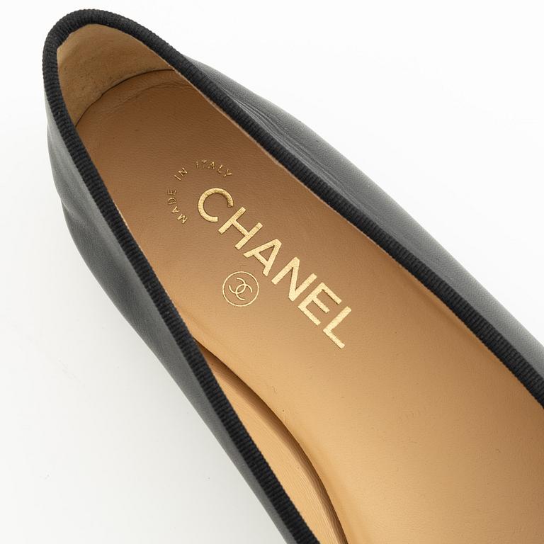 Chanel, ballet shoes, size 40.