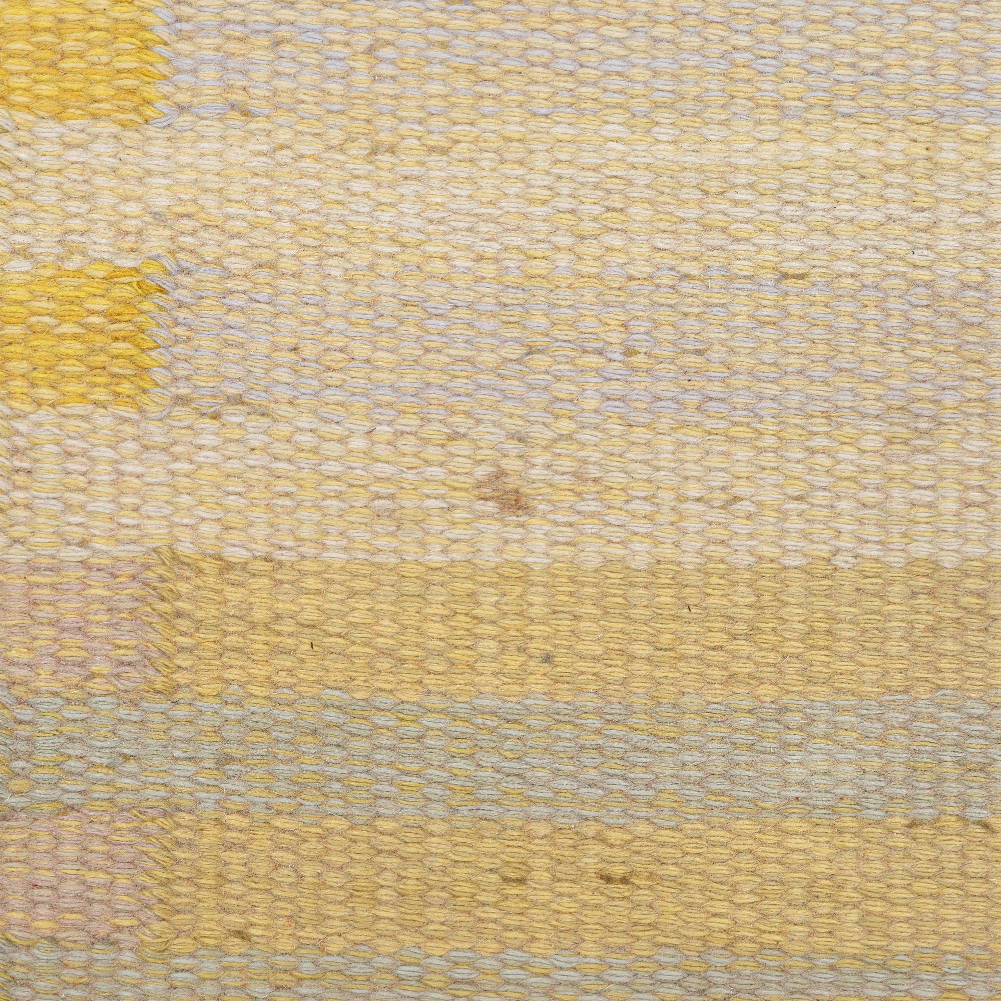 Carl Malmsten, matta "Capella, gul", rölakan, ca 240 x 164 cm, signerad CM.