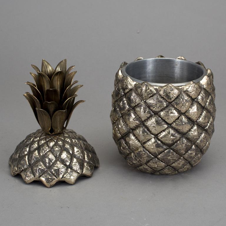 ISKYLARE, metall, 1900-tal.