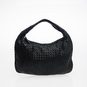 VÄSKA, Bottega Veneta.