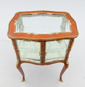 MONTERBORD, Frankrike, 1800-talets slut.