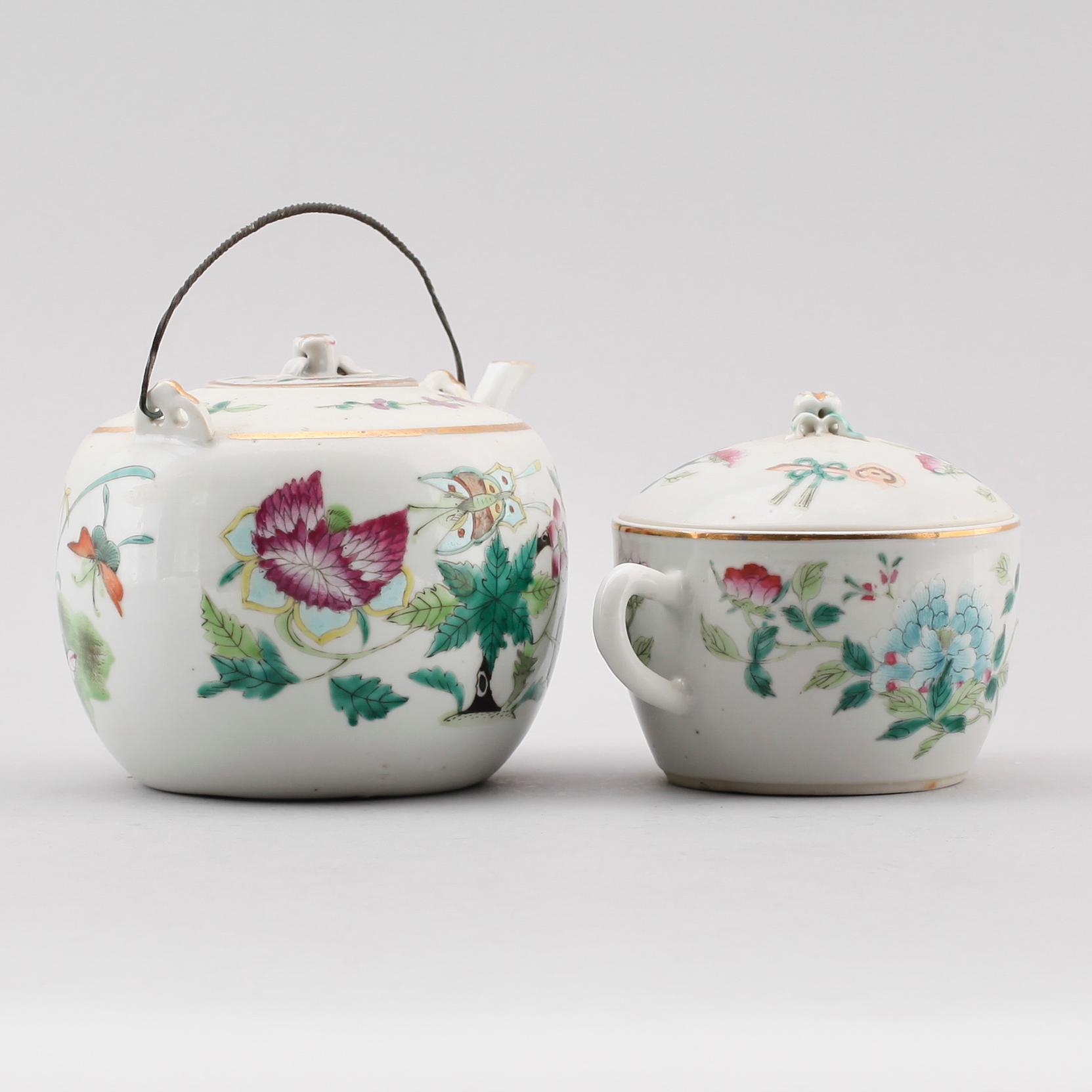 TEKANNOR, 2 st, porslin, Kina, 1800-/1900-tal.