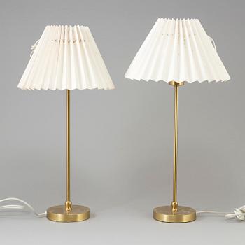 JOSEF FRANK, a pair of model 2332/2 table lights from Svenskt Tenn.