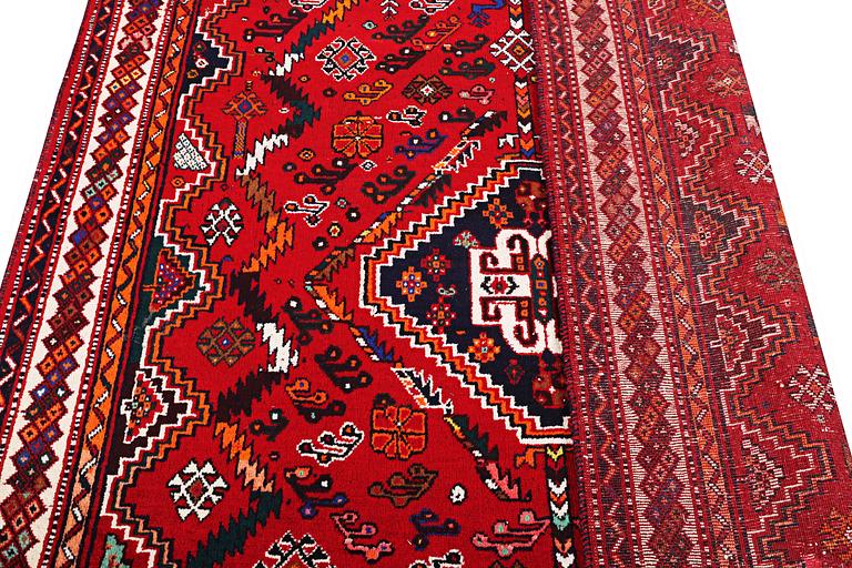 A Qashqai carpet, c. 252 x 162 cm.