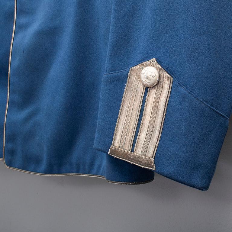 A Swedish uniform jacket for a cavalry officer 1895 pattern.
