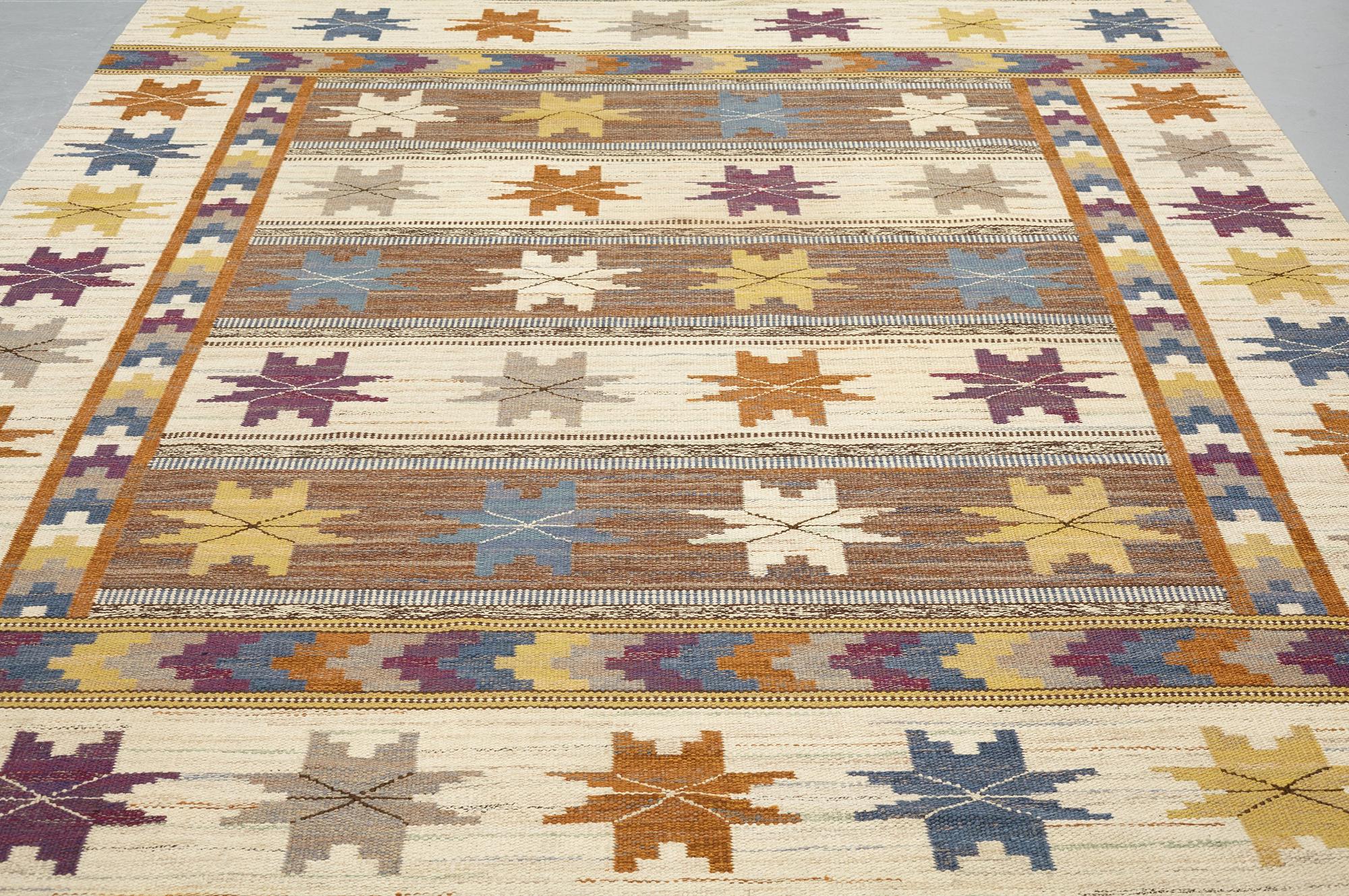 Märta Måås-Fjetterström, a carpet, "Höstmattan", flat weave, ca 287,5-293,5 x 237,5-240 cm, signed AB MMF.