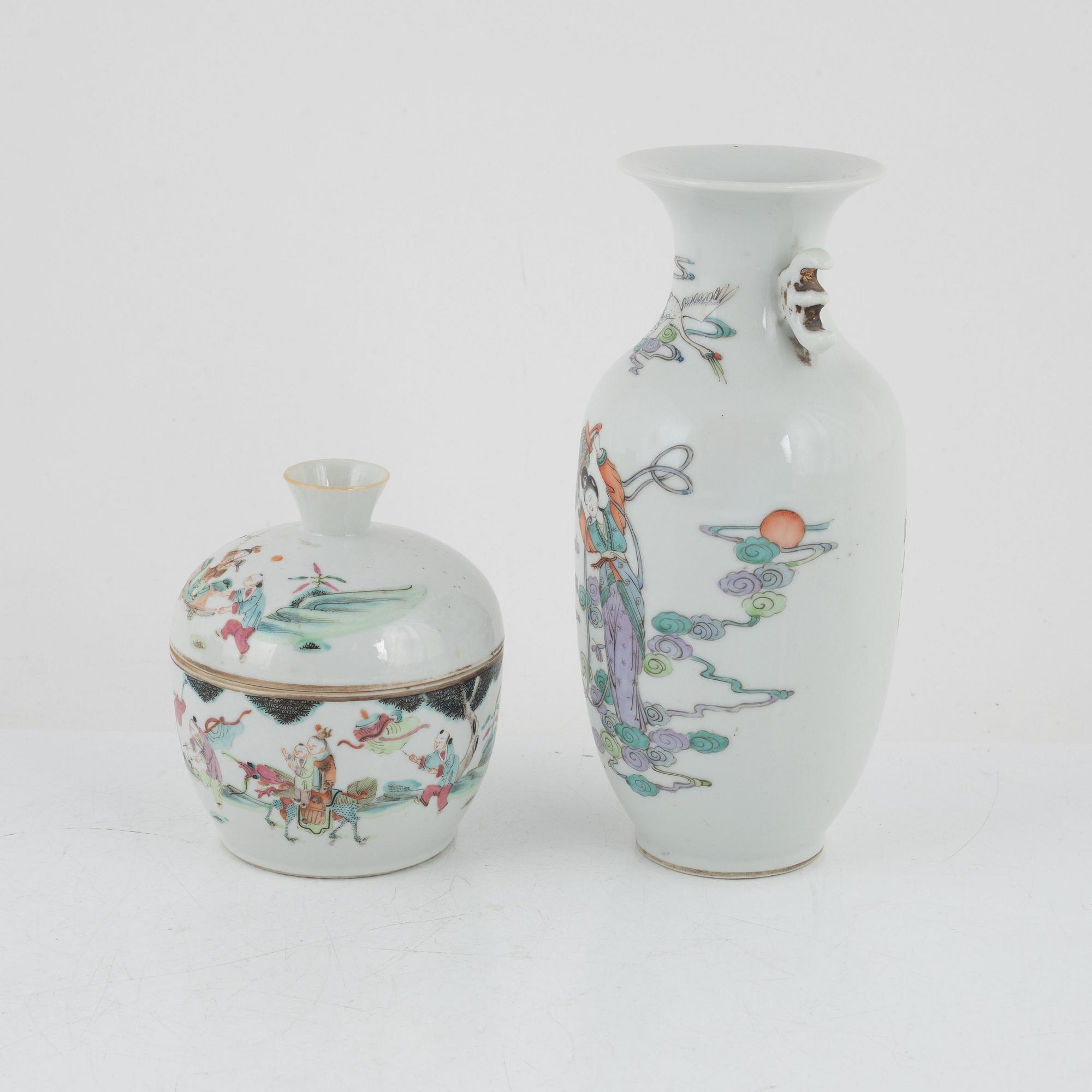 Vas och burk med lock, porslin, Kina, 1800-/1900-tal.