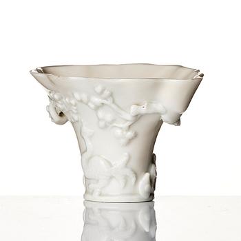 Vinofferbägare, blanc de chine. Qingdynastin, Kangxi (1662-1722).