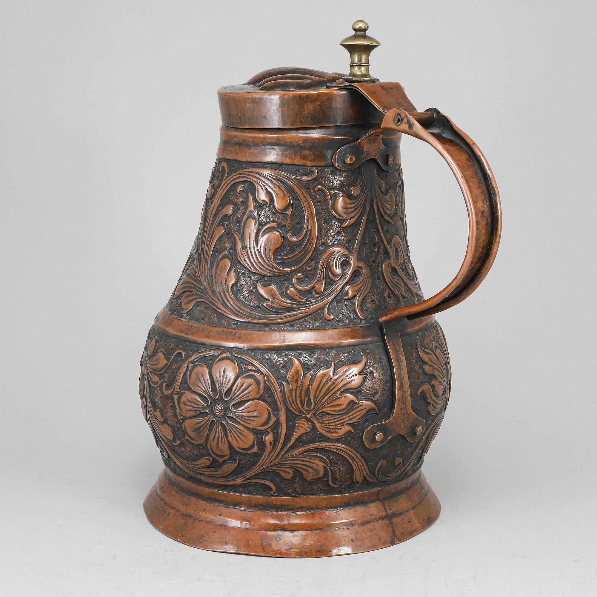 A copper jug, probably Germany, ca 1800.