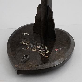 A sword stand, tachikake, Japan, Edo/Meiji.