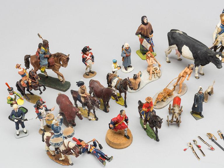 Tin soldiers app. 50 pieces, mid/first half of the 20th century, some pieces, England.