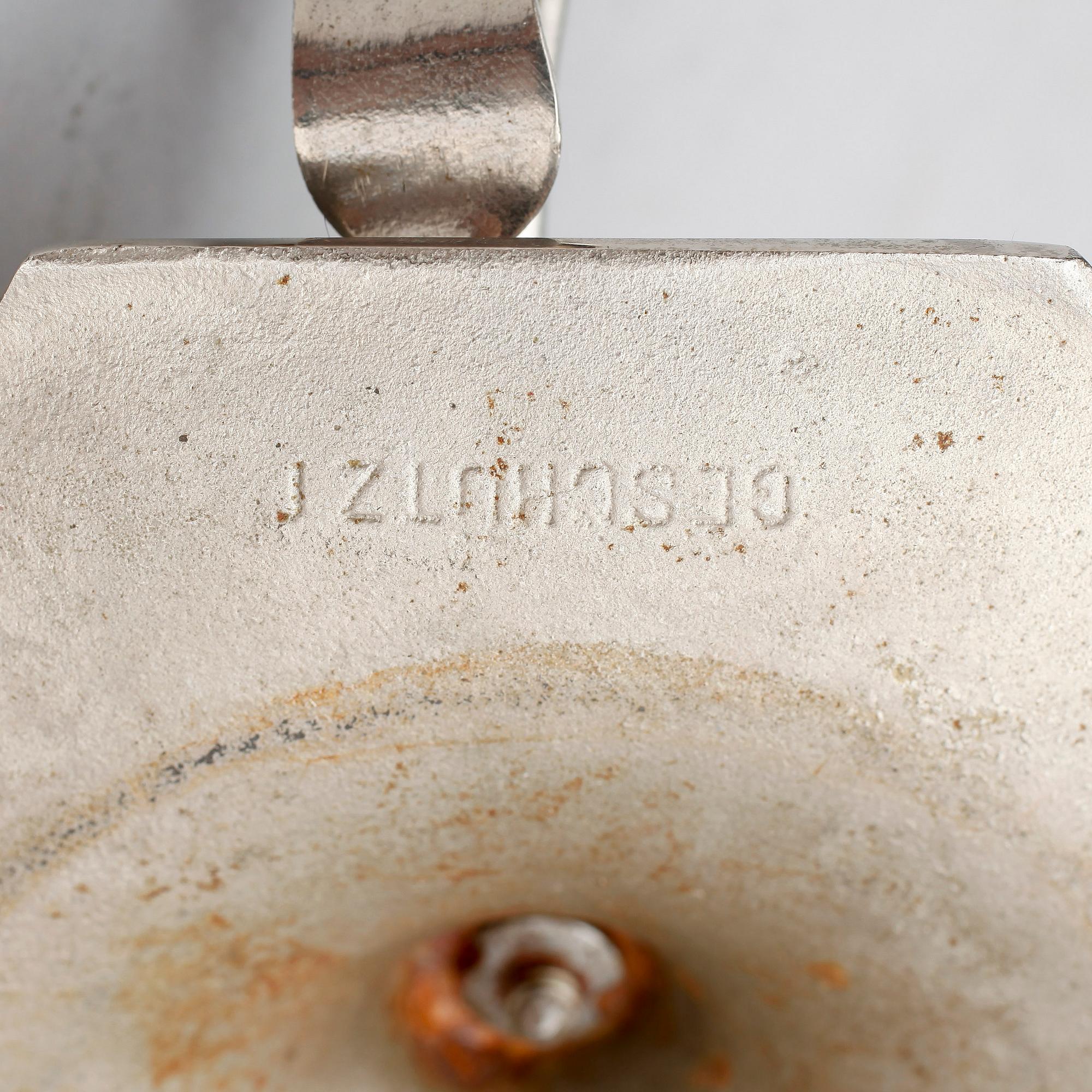 NATTLJUSSTAKAR, ett par, försilvrat tenn, geschützt  Jugend, omkring 1900.