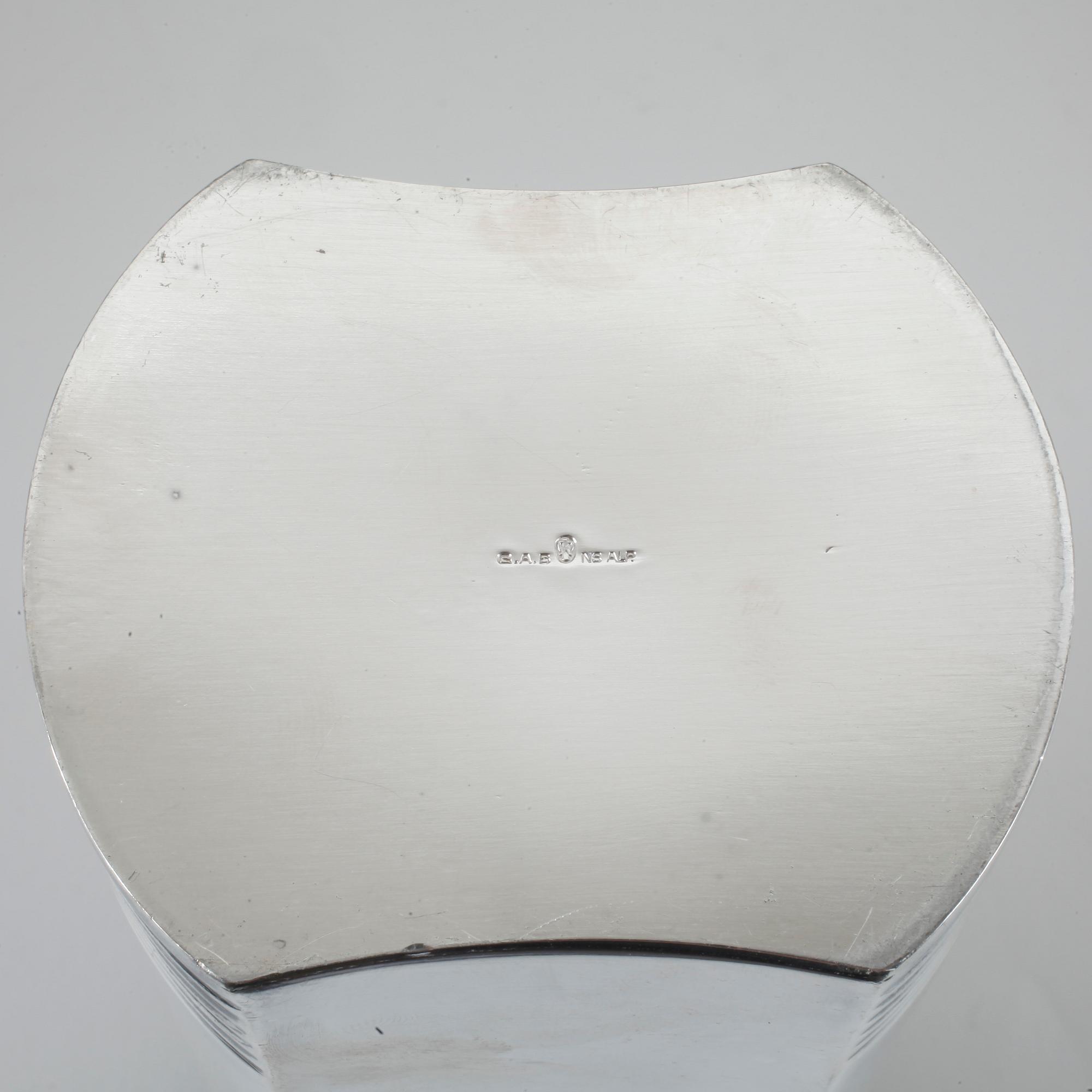 SHAKER, 2 st, vitmetall, bla Folke Ahrström, GAB, 1900-talets första hälft.