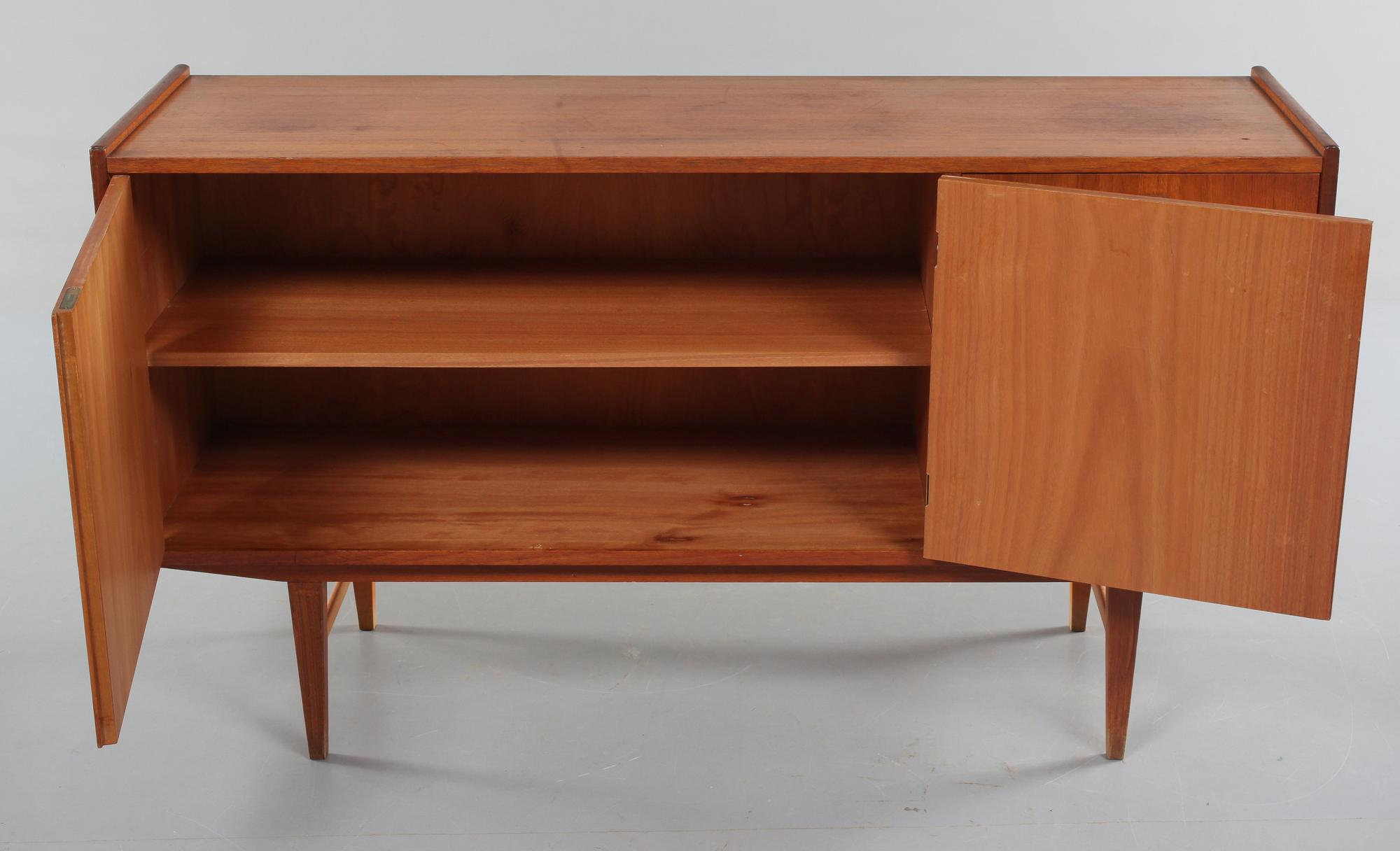 SIDEBOARD, 1900-talets andra hälft.