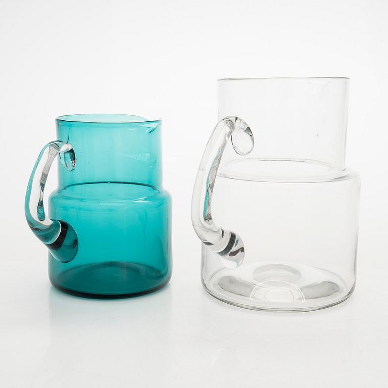 Saara Hopea, dricksglas, 26 st och kannor, 2 st, Nuutajärvi Notsjö.