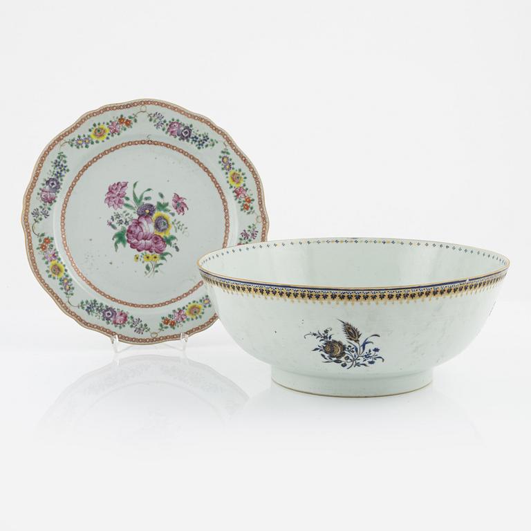 A punch bowl and plate, porcelain, China, Qing Dynasty, Qianlong (1736-95).