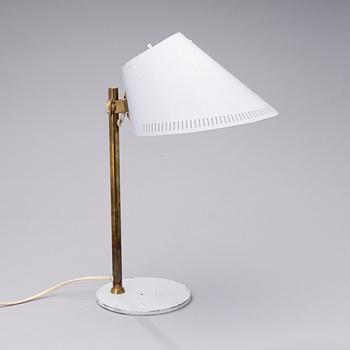 A mid 20th century table lamp, model 9227 for Idman.