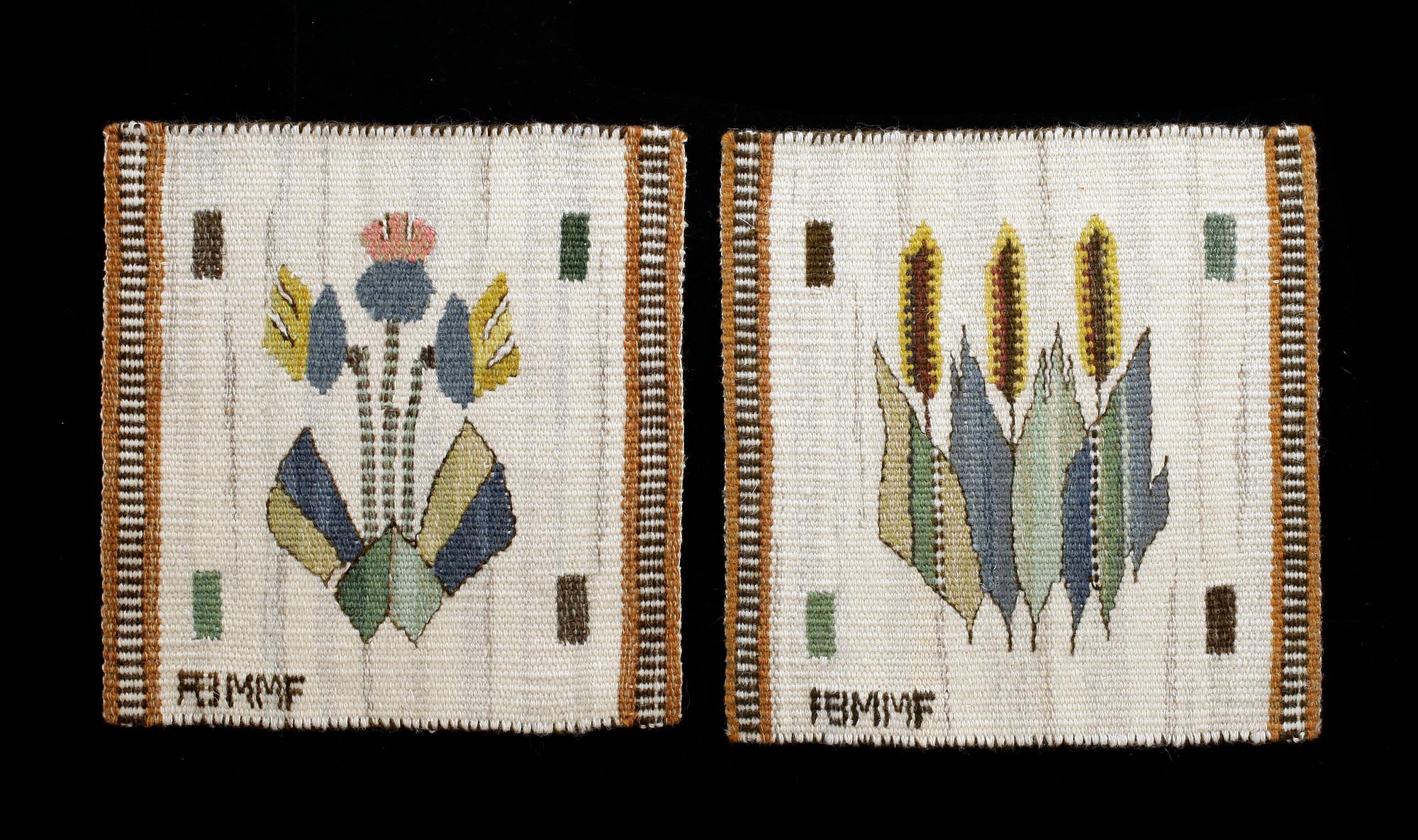 VÄVNADER, 2 st. "Blomlapp". Gobelängteknik. Signerade AB MMF (AB Märta Måås-Fjetterström).